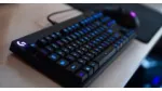 Đánh giá bàn phím chơi game cơ học Logitech G512 Carbon. 